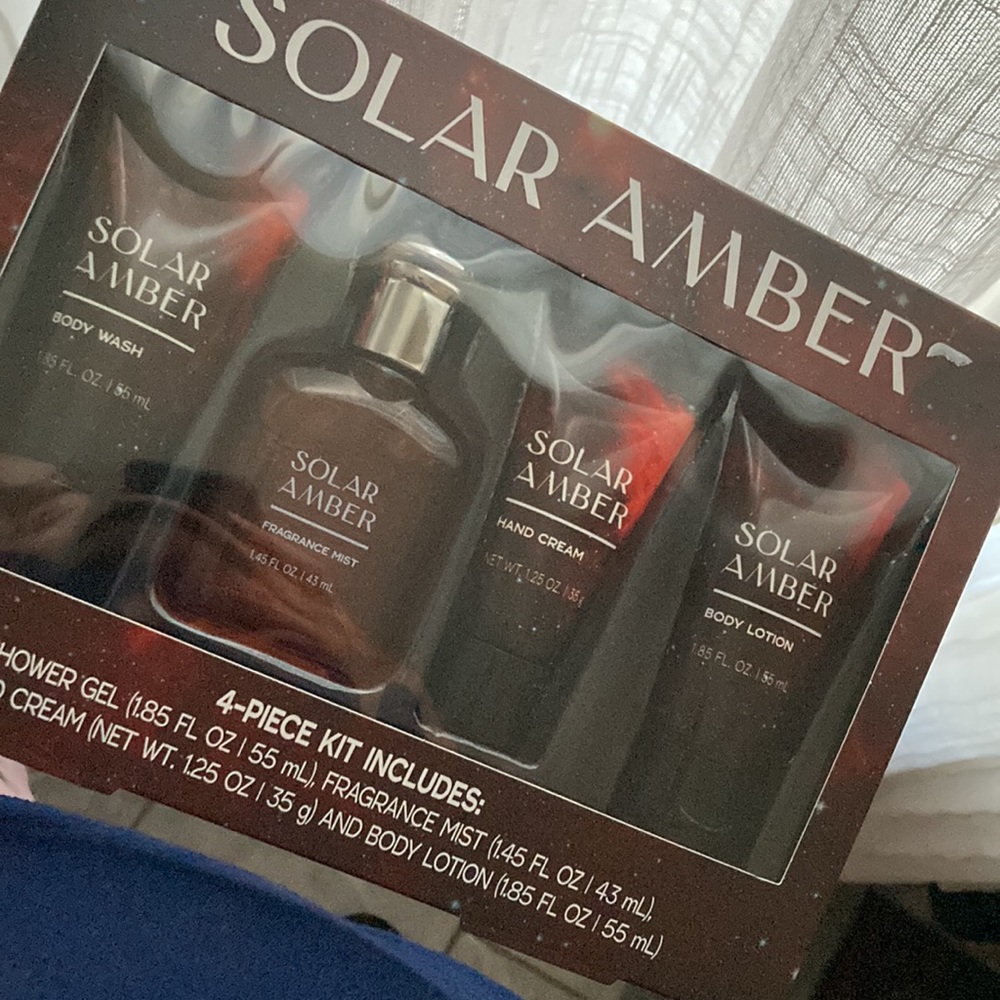 Gift set - Picture 2 of 2